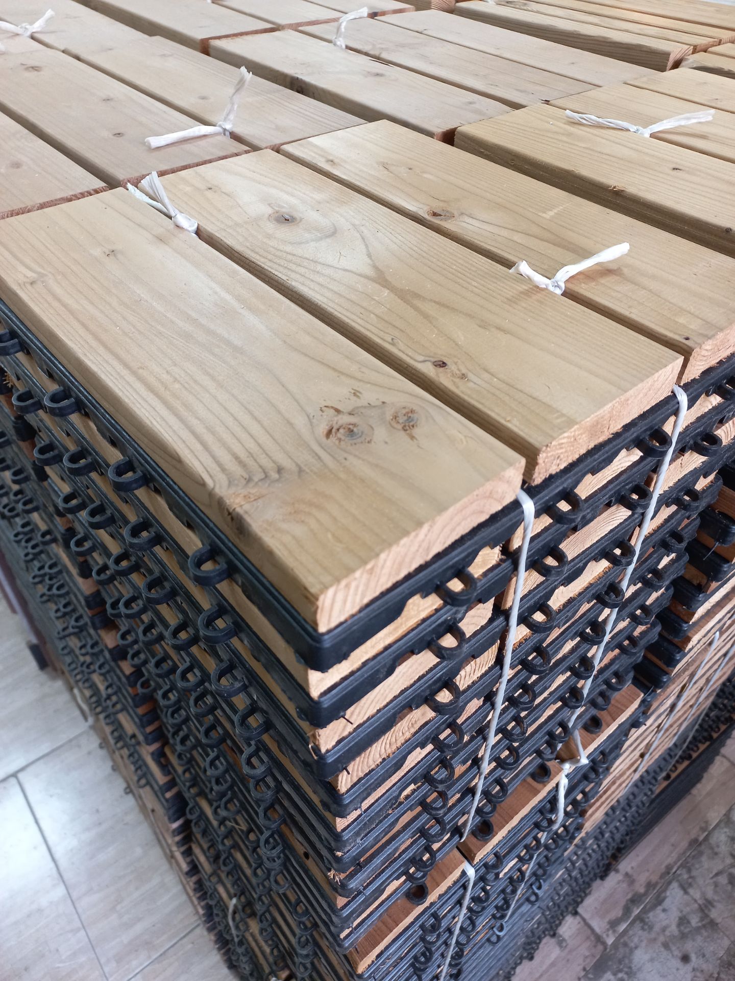 تایل 30*30 چوب ترموو