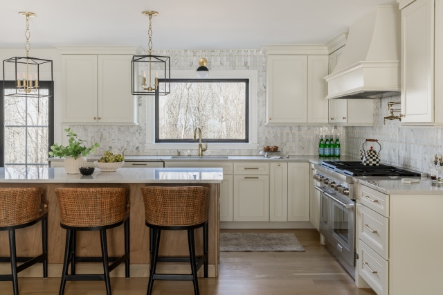 چند آشپزخانه جدید با ایده های پیچیده Backsplash