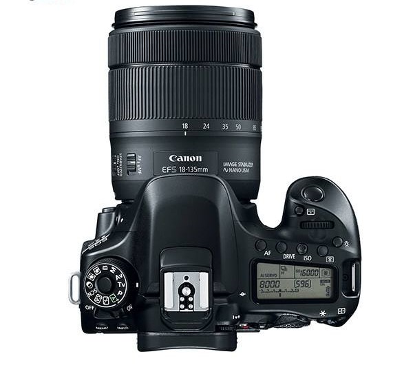 دوربین دیجیتال کانن مدل Eos 80D EF S به همراه لنز 18-135 میلی متر f/3.5-5.6 IS USM